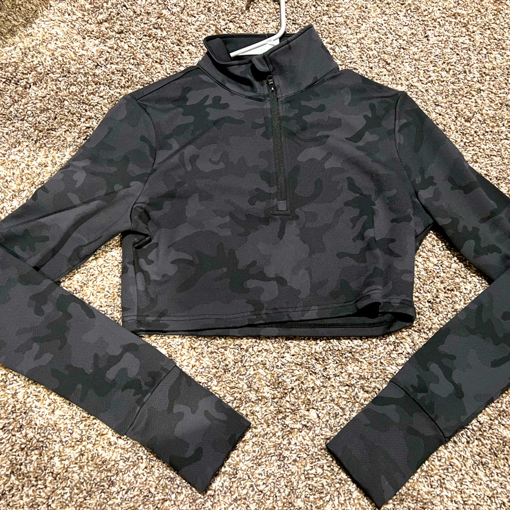 P’tula Stealth Cropped Jacket
